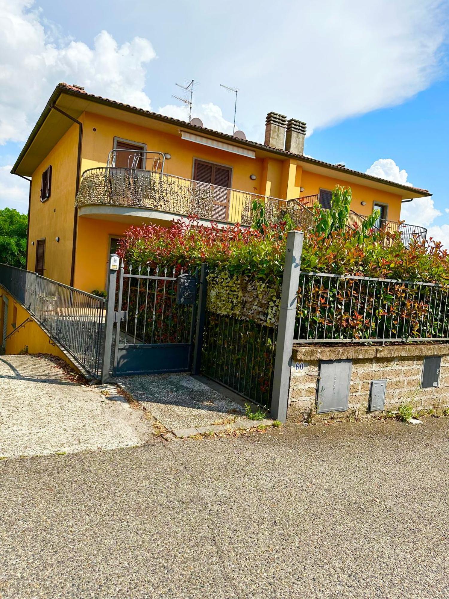 La Casa Di Maurizio Lägenhet Montefiascone Exteriör bild